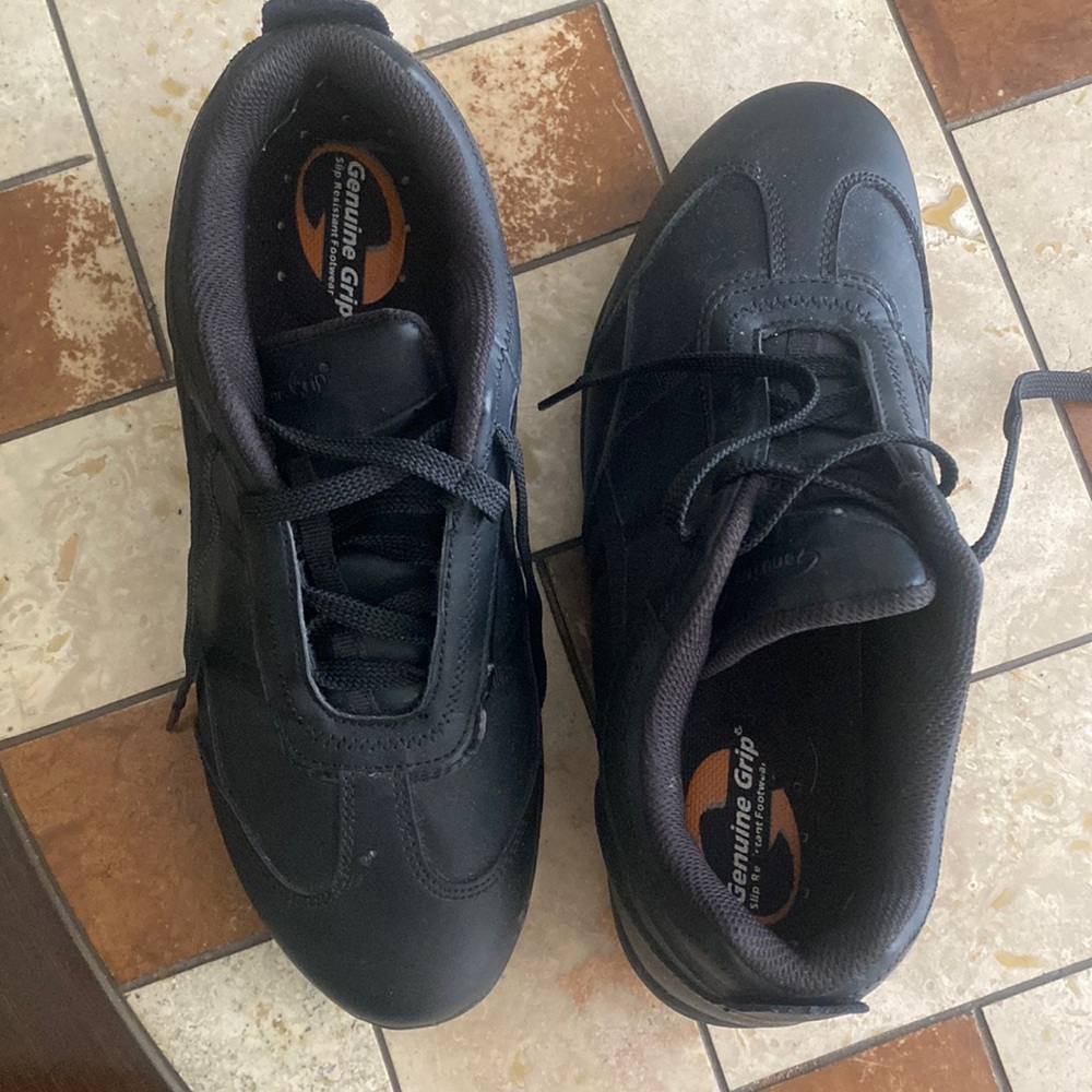 Shoes for Genuine Grip Black Slip and oil resistant Work Shoes Sz 10 W